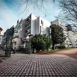 Apartment Hall Et Parking Prive *