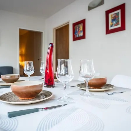 Hall Et Parking Prive Apartmán *