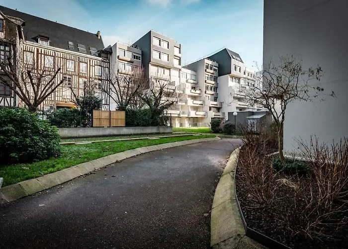 Hall Et Parking Privé Appartement Rouen