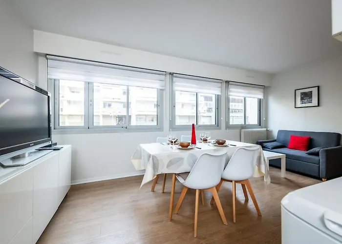 Hall Et Parking Privé Rouen