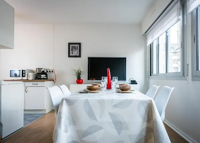 Hall Et Parking Prive Apartamento Ruão