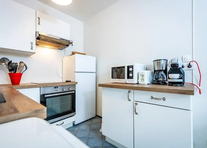 Hall Et Parking Prive Apartamento *